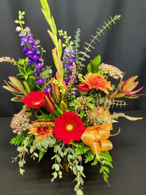 summer or fall birthday bouquet bright and cheerful bustling design